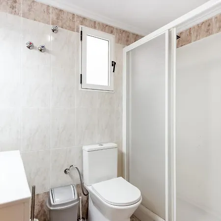 Amazing In With Kitchenette