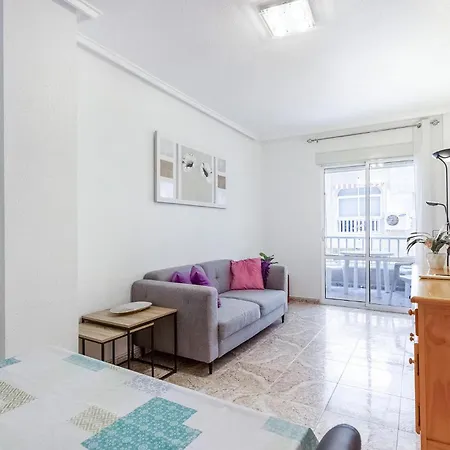 Cozy In With Wifi Torrevieja